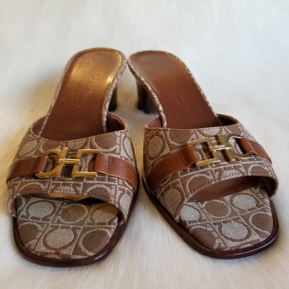 SALVATORE FERRAGAMO | Vintage Jacquard Sandals - Picture 3 of 8